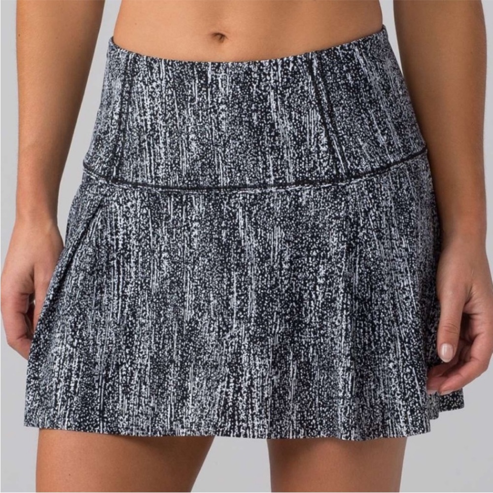 🖤Lululemon Tall Lost In Pace Skirt/Skort-Air Time White/Black-06Tall